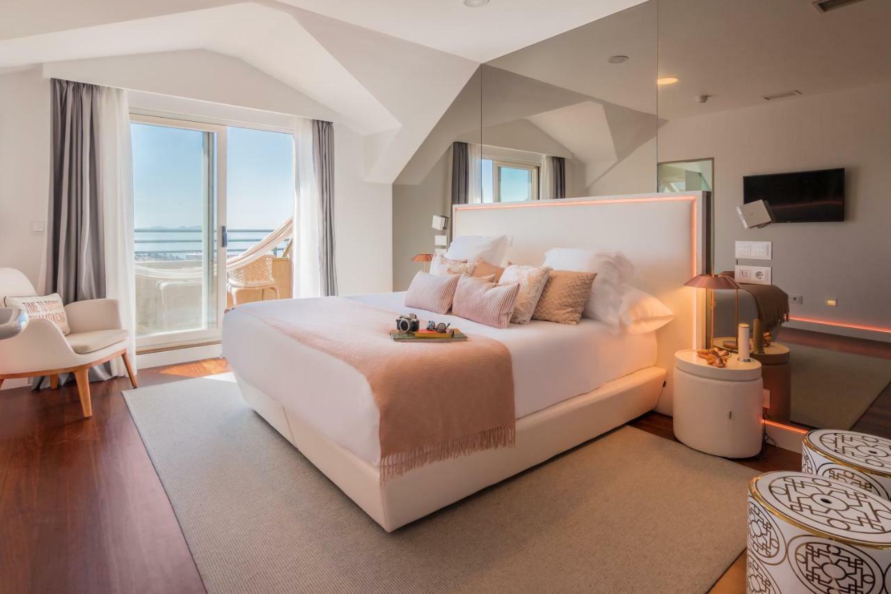Deluxe Suite with Spa Access,1432044739:JPEG